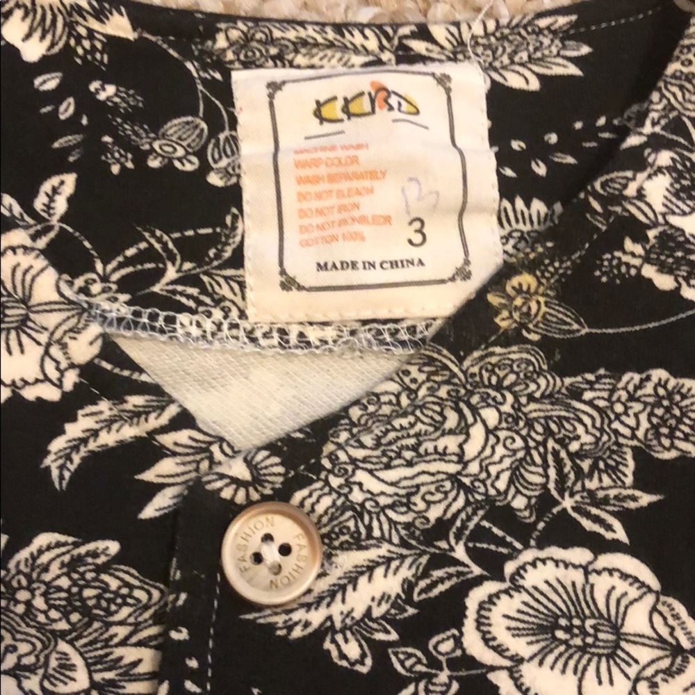 Two piece set - Picture 3 of 6